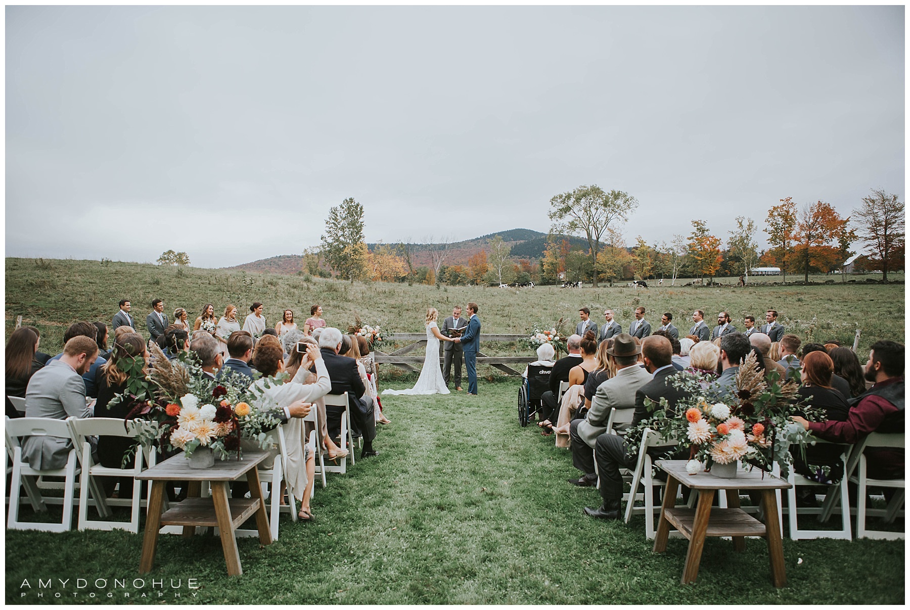Wedding Ceremony | The Inn at Round Barn Farm | © Amy Donohue Photography