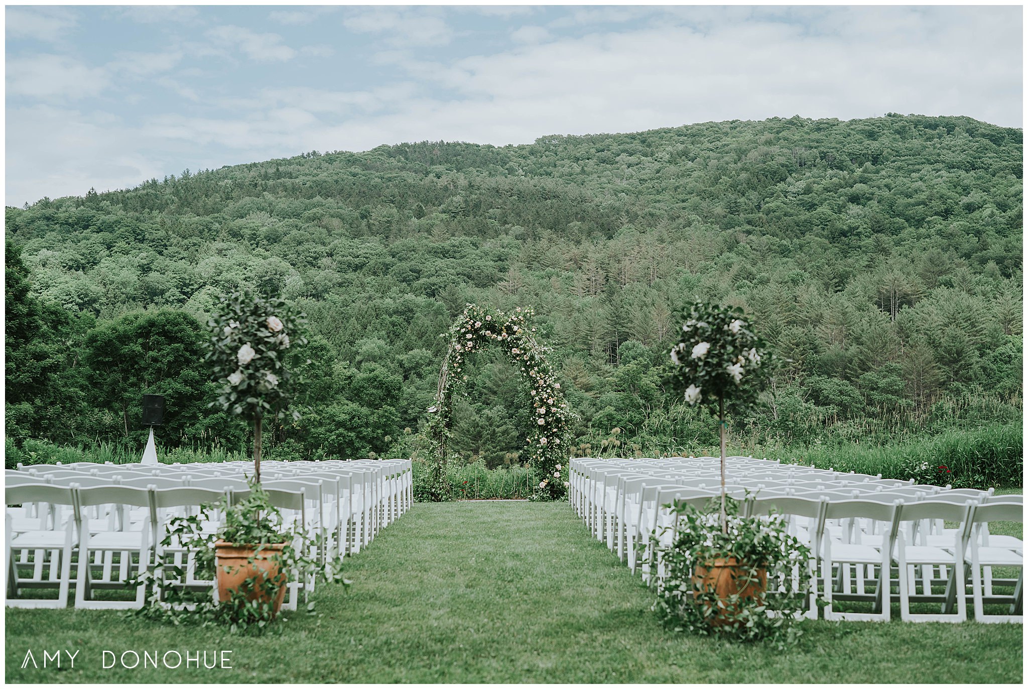 Kelly Way Garden Ceremony | Woodstock Vermont Wedding Photographer | © Amy Donohue Photography