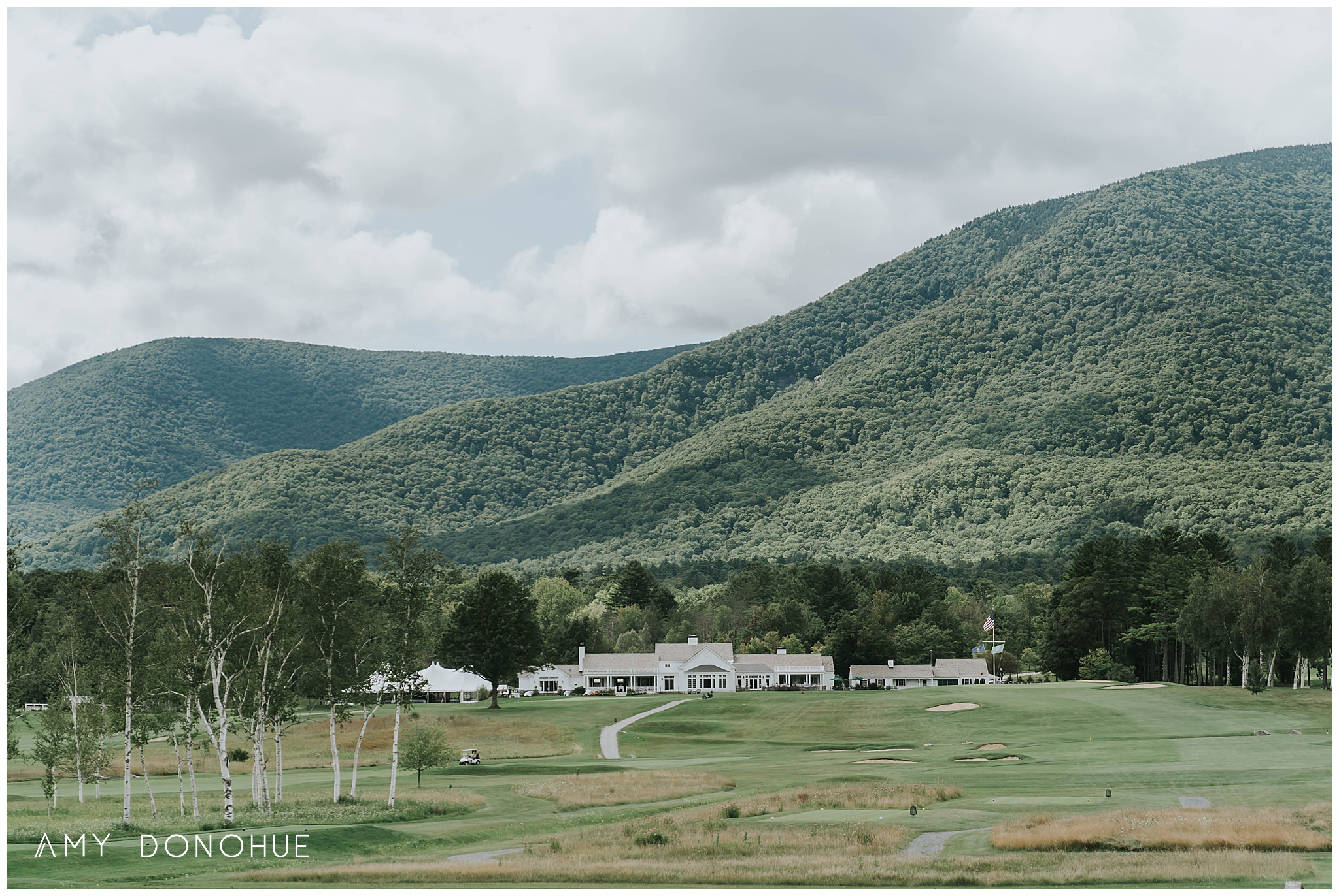 Vermont Wedding Photographer | Ekwanok Country Club Manchester, Vermont | © Amy Donohue Photography
