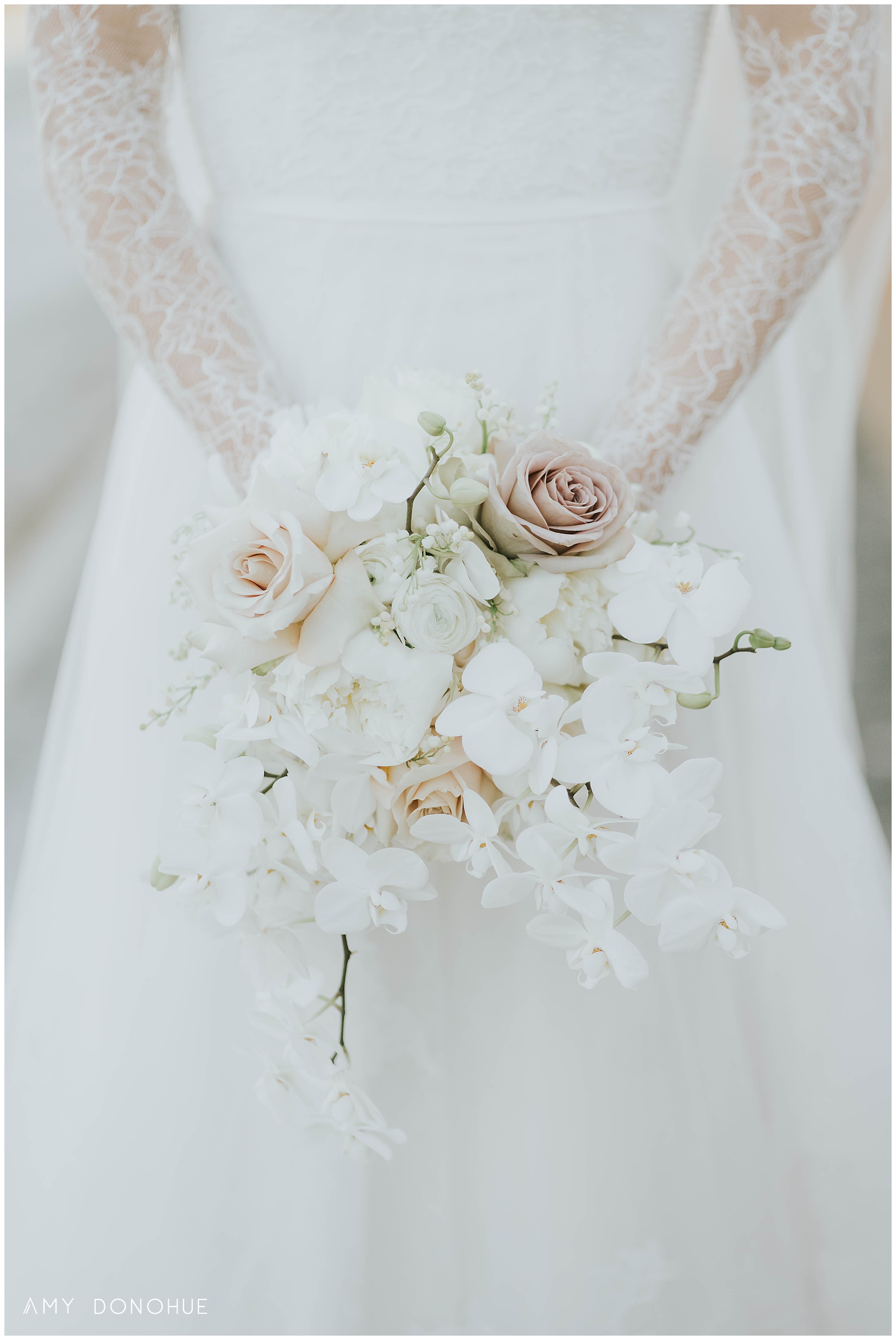 Bridal Bouquet by Birds of a Flower | Vermont Wedding Photographer | Woodstock Inn & Resort Vermont | © Amy Donohue Photography