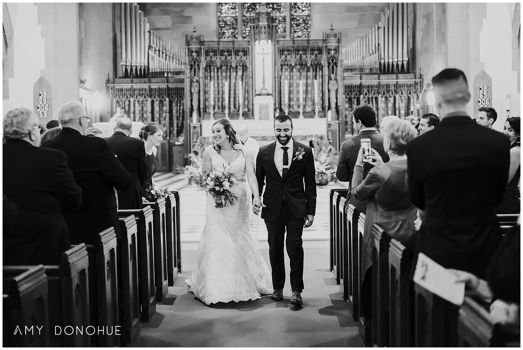Wedding Ceremony | Vermont Wedding Photographer | Mountain Top Inn Vermont | © Amy Donohue Photography