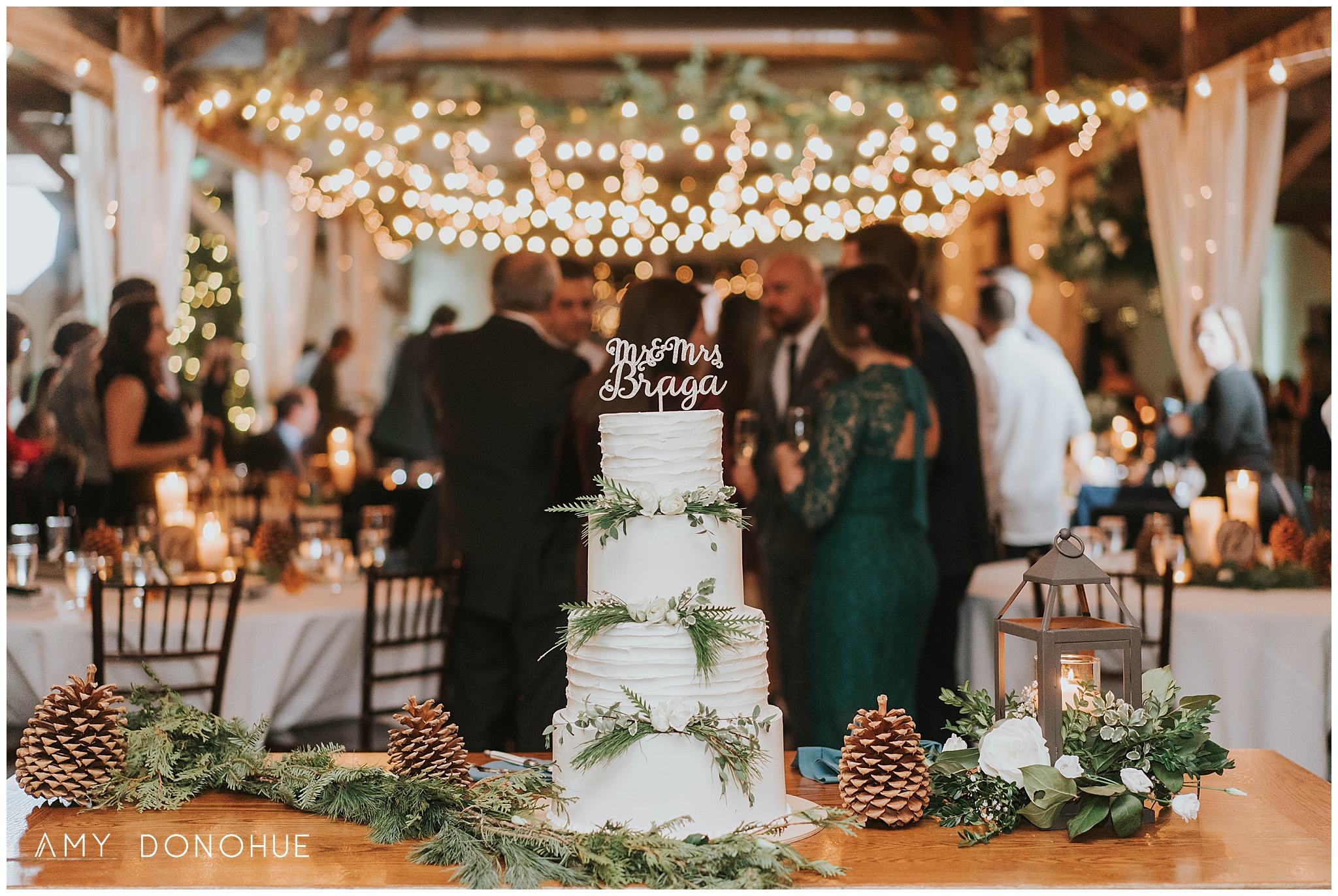 Wedding Cake | Vermont Wedding Photographer | Mountain Top Inn Vermont | © Amy Donohue Photography