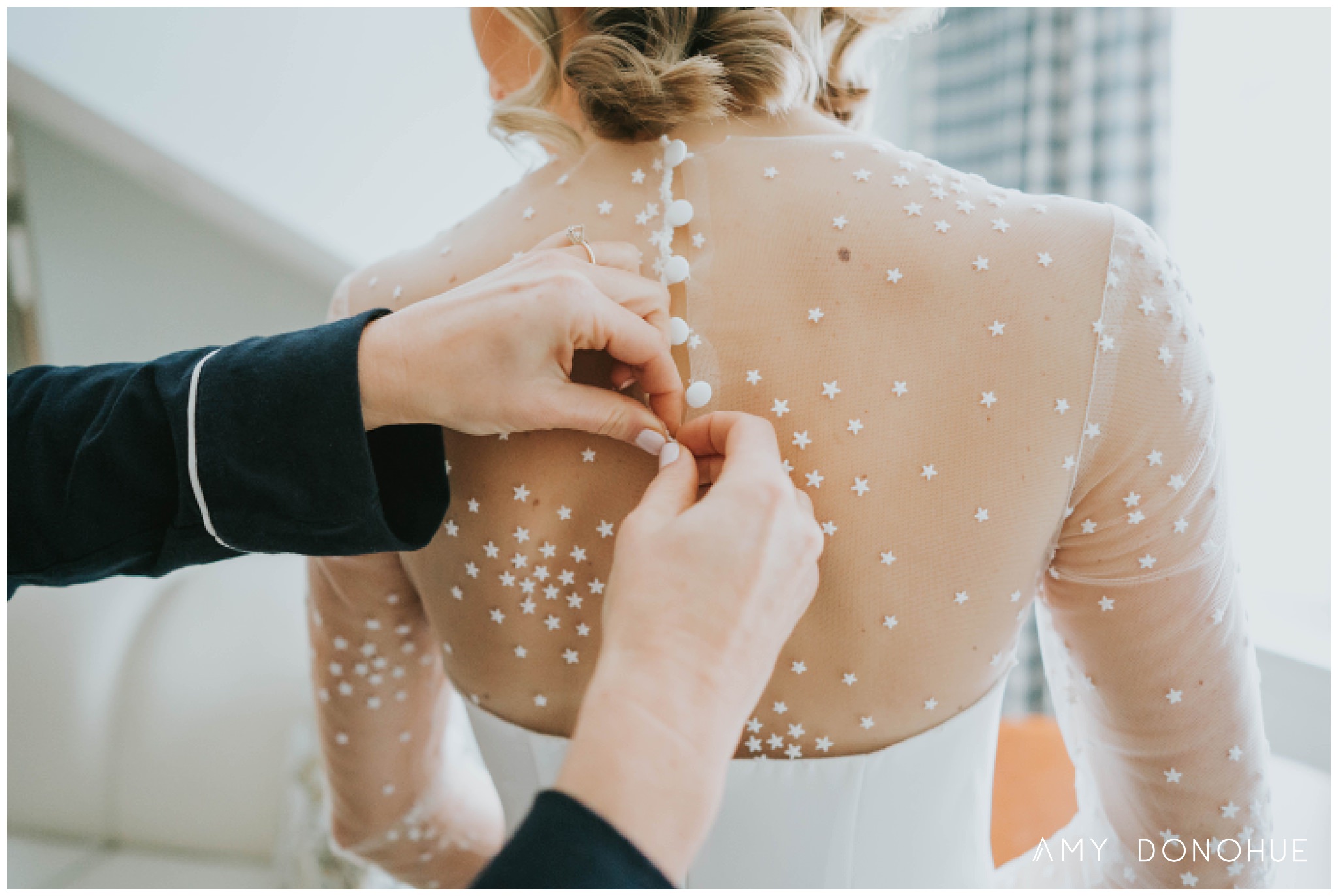 Getting into the dress | Vermont Wedding Photographer | © Amy Donohue Photography